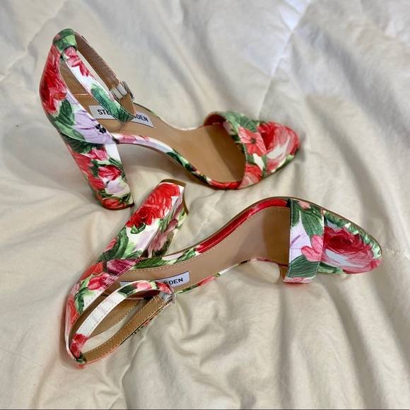 Steve Madden Floral Heels - Picture 5 of 6